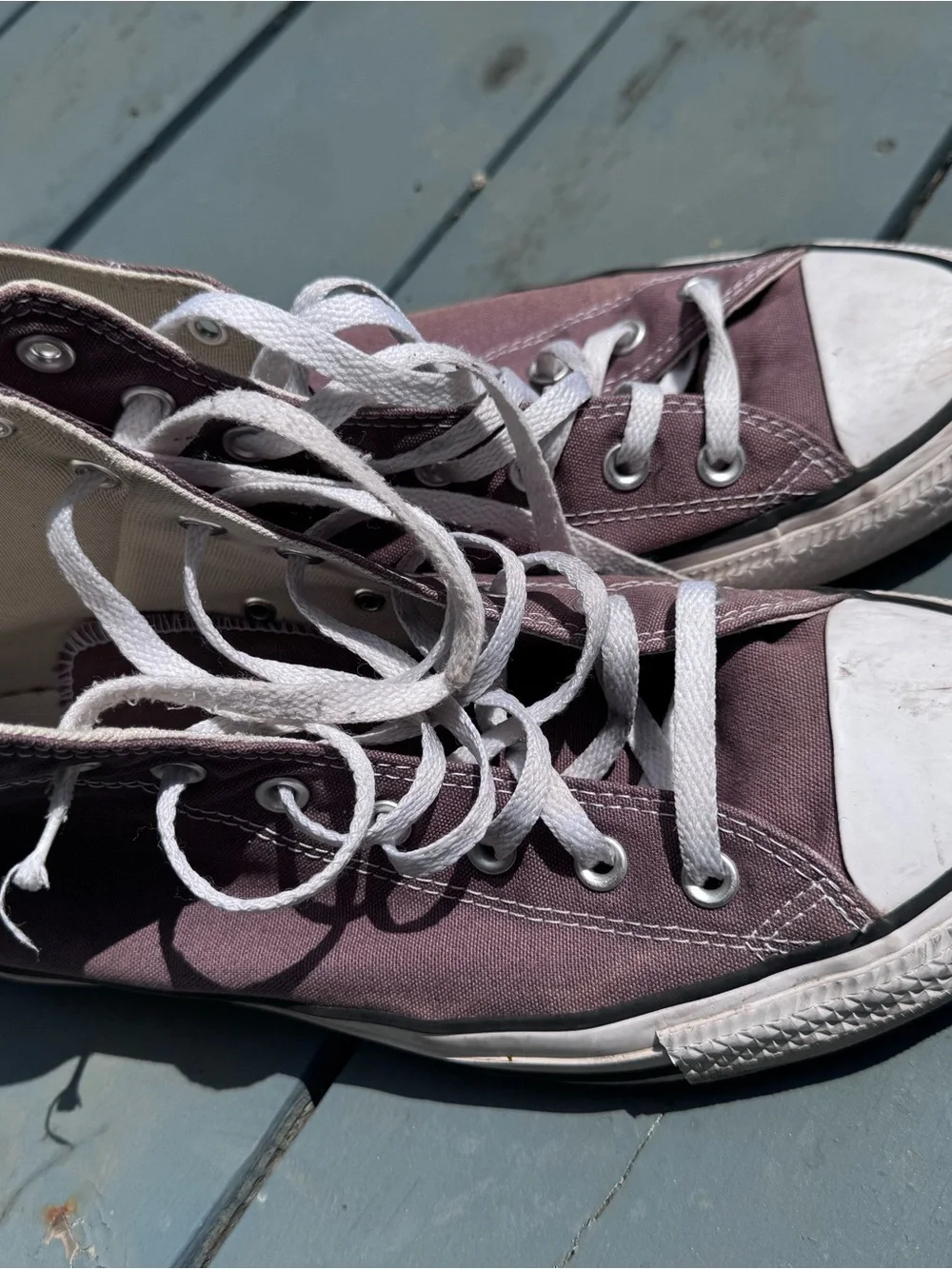 Converse High-Top Sneakers in Mauve with White Accents - Picture 2 of 8